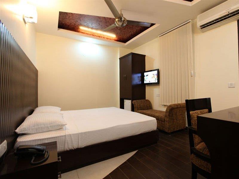 Hotel Bonlon Inn New Delhi Extérieur photo